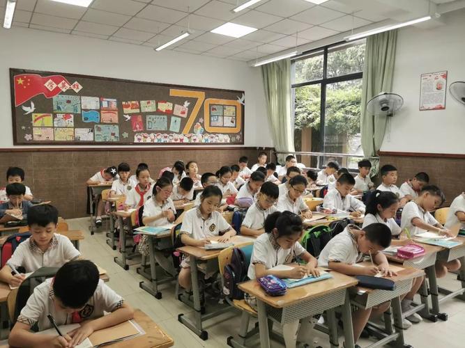 成都课后延时服务实施半年观察(二): 更多家长选择校内服务,校外托管